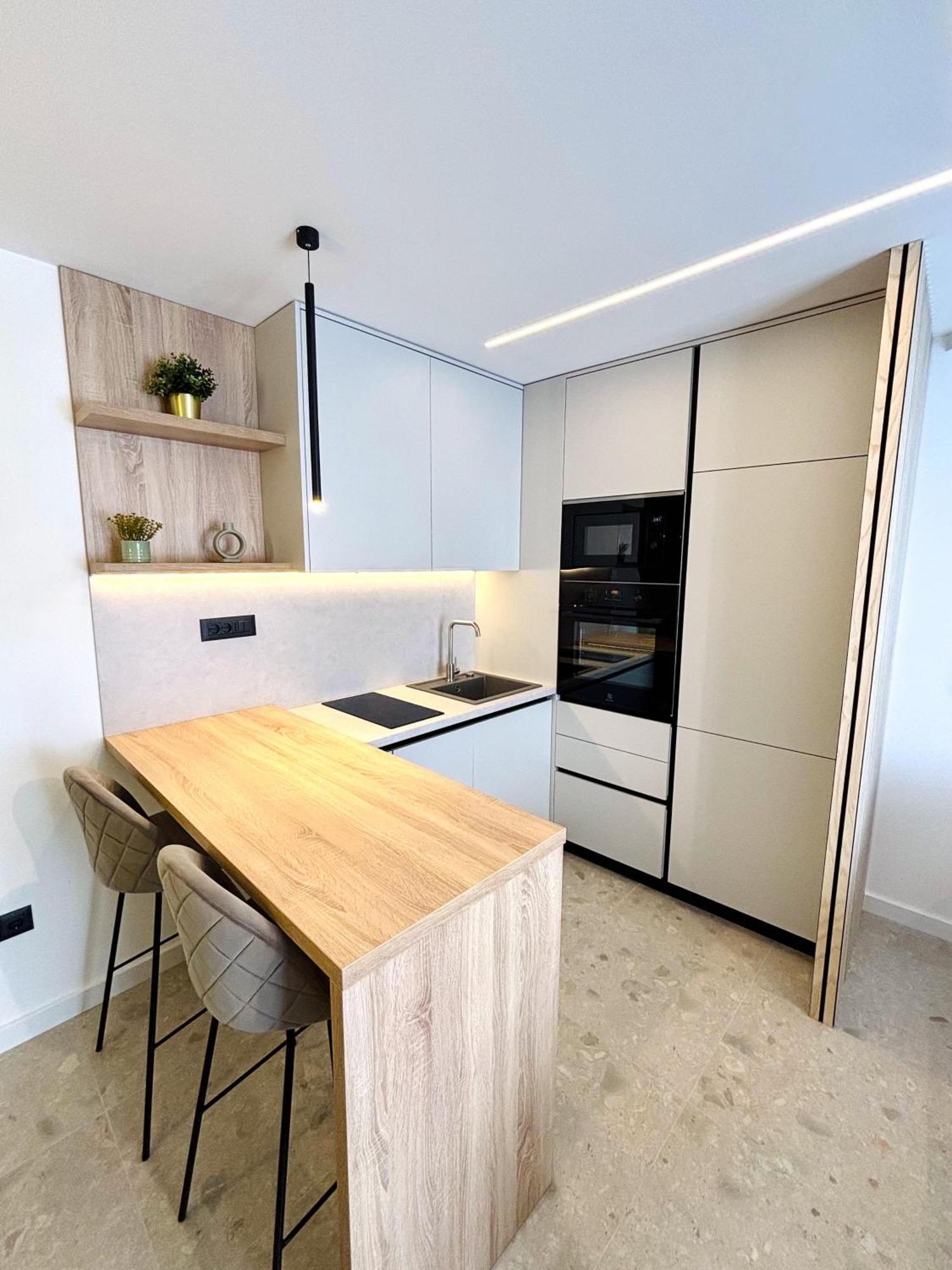 Marthinis Luxury Suites Split Exteriör bild