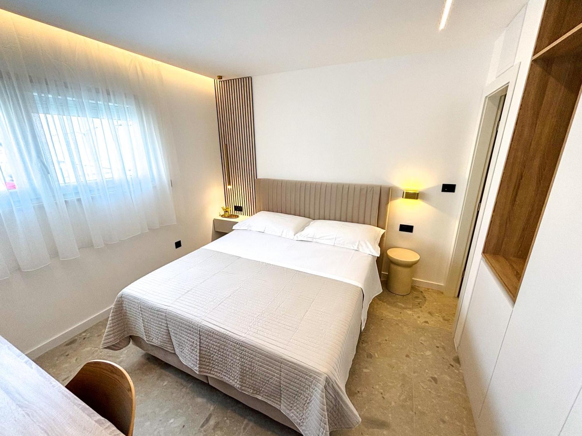 Marthinis Luxury Suites Split Exteriör bild